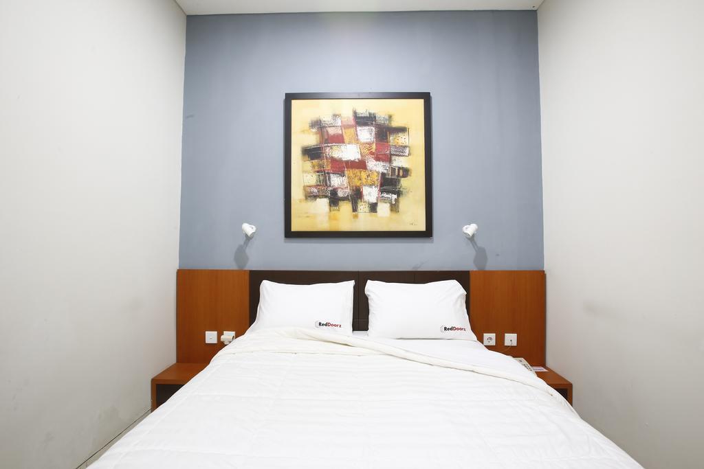 Reddoorz @ Menteng Jakarta Exterior photo